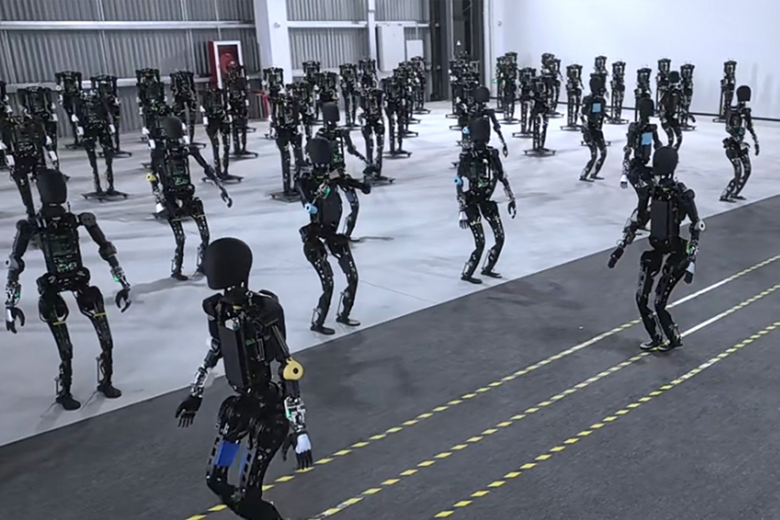 BG真人开启通用机器人商用量产