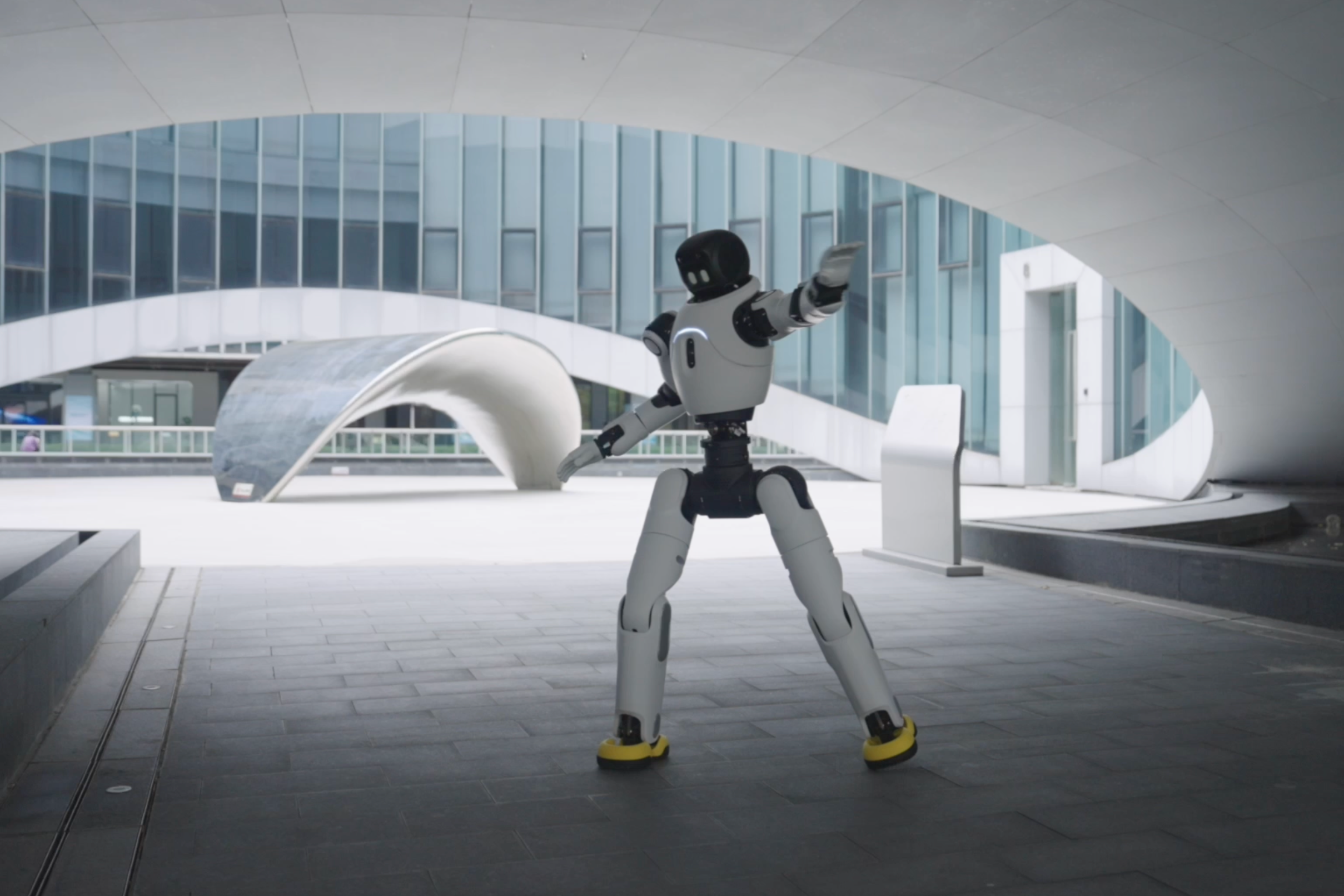 BG真人「灵创」平台来了！0 代码、0 门槛，人人都是机器人训练大师